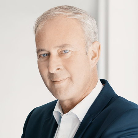 Referent Christian Rothfuß <p>Als Fachanwalt für Arbeitsrecht stehen im Mittelpunkt von Herrn Rothfuß´ Tätigkeiten die Beratung und Vertretung in sämtlichen individual- und kollektivarbeitsrechtlichen Angelegenheiten von Arbeitgebern, Führungskräften, aber auch Mitarbeitern. Er ist durch eine Vielzahl von Fachbeiträgen und als ständiger Referent und Dozent im Arbeitsrecht als Experte ausgewiesen.</p>